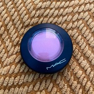 Mac Blush in Dainty